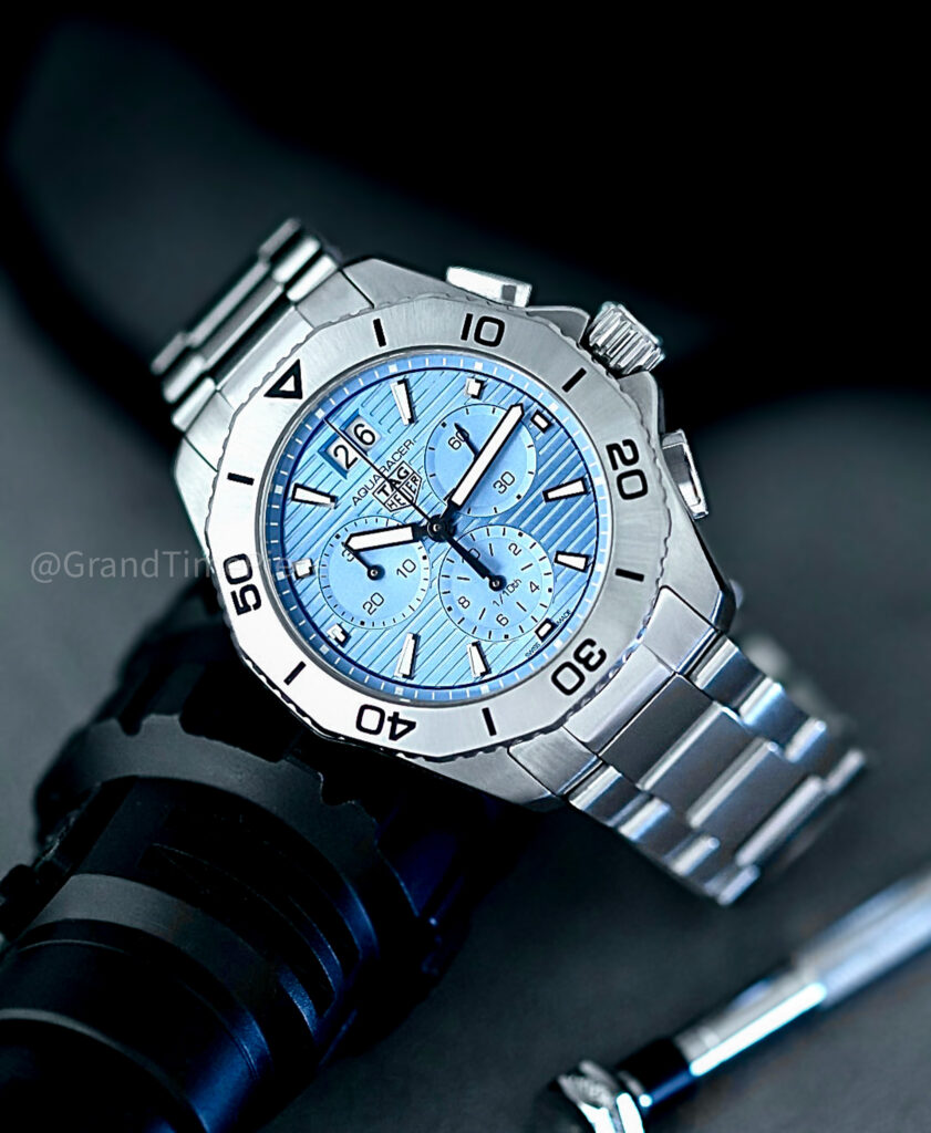 TAG HEUER AQUARACER PROFESSIONAL 200 CHRONOGRAPH 40MM