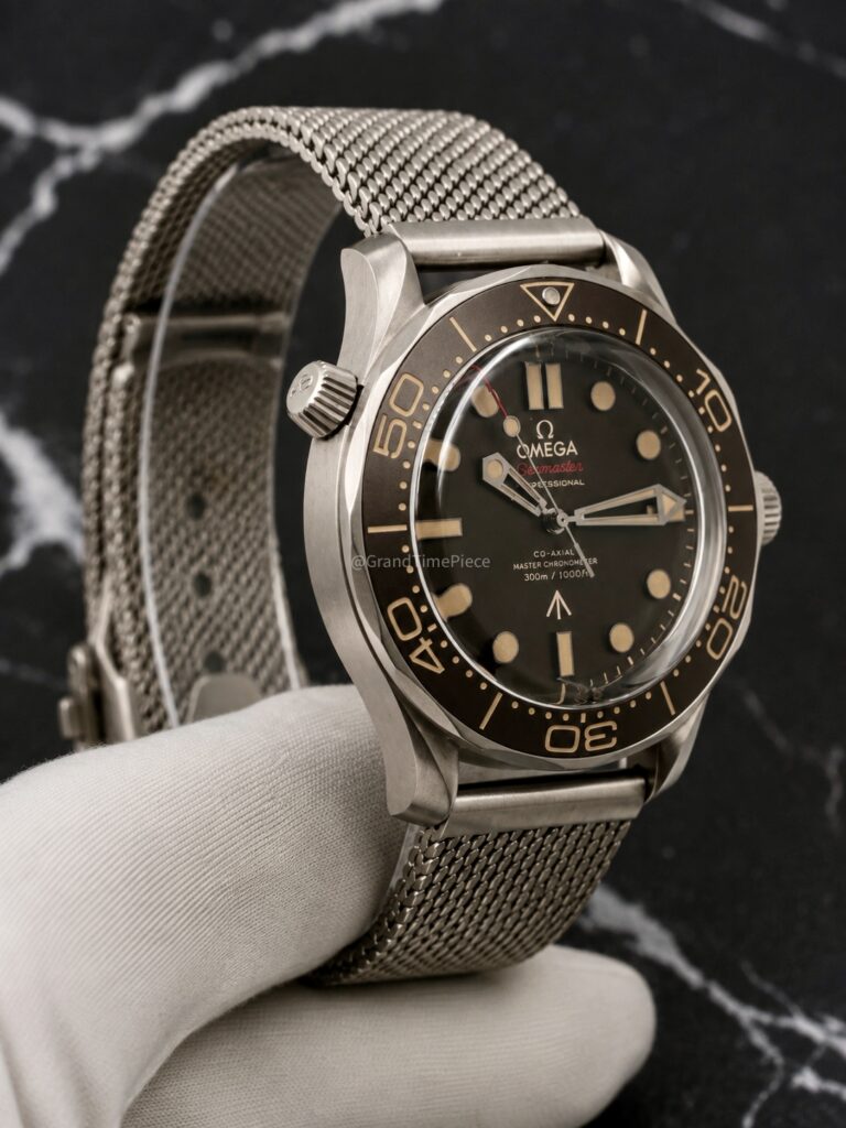 CB994181 47CE 49D5 8D9C 7D515FD7AB80